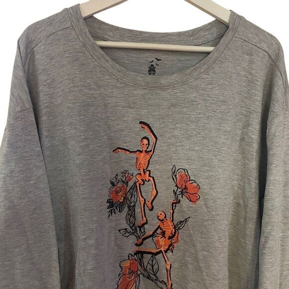 Plus Size 1X Halloween Graphic Tee | Gray Dancing Skeletons - Picture 3 of 5